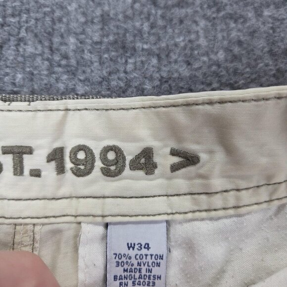 Old Navy Shorts Mens 34 Khaki Beige Cargo Outdoors Utility Belted Baggy VTG  Y2k - Picture 7 of 10